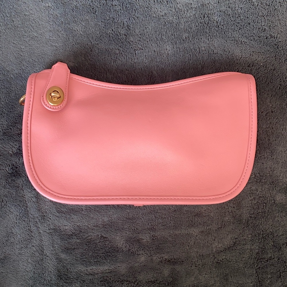 Coach Swinger Bag - Hey Pink lovers! - Picture 3 of 13